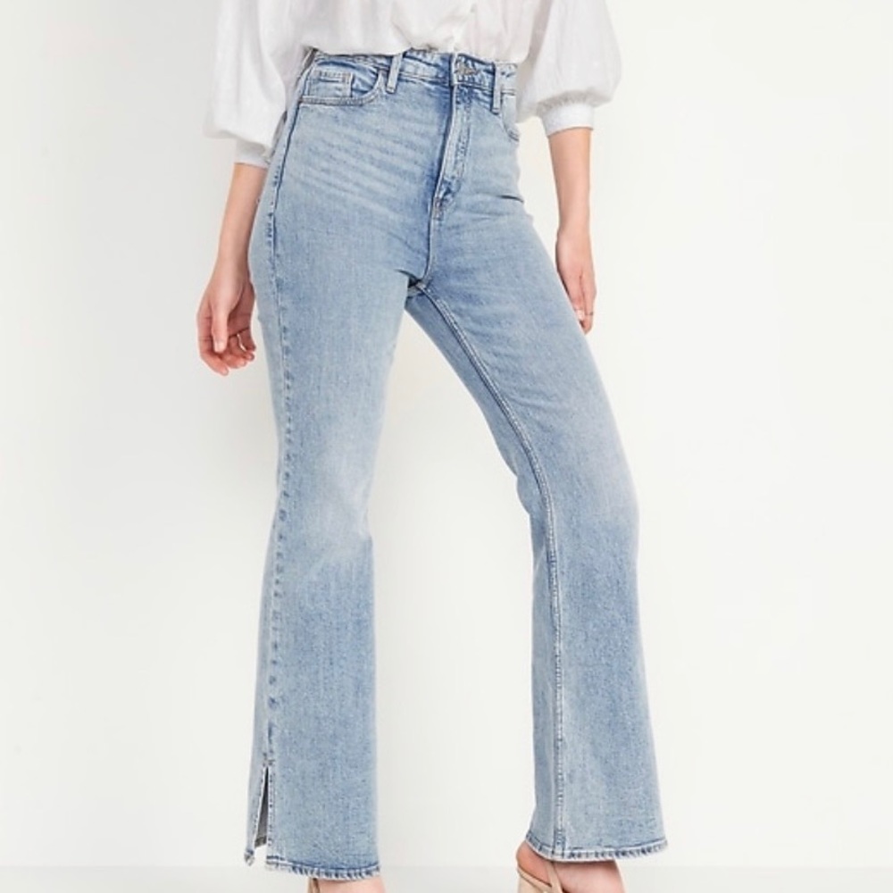 NWT Old Navy Women’s Higher High Waisted Side-Slit Flare Jeans